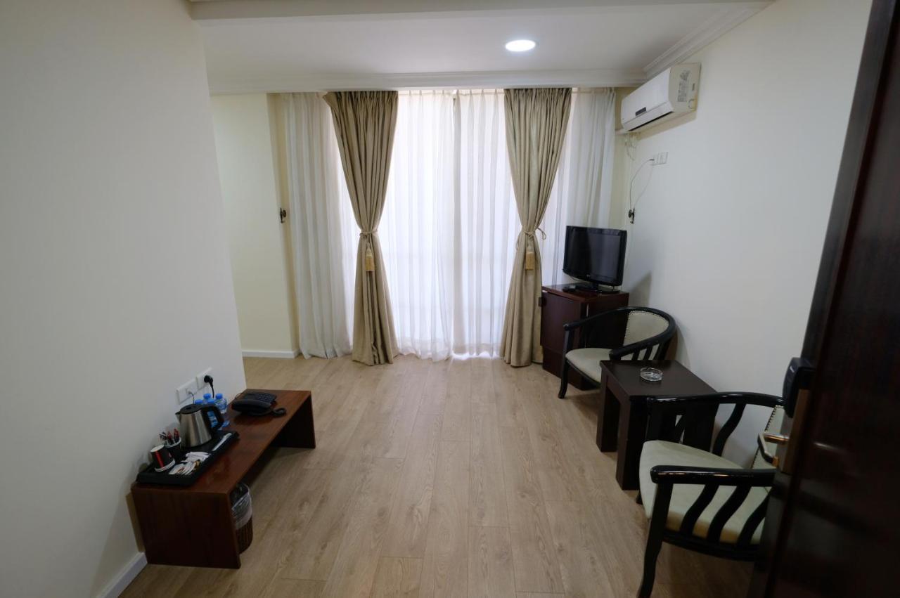 Red Crescent Guesthouse Ramallah Exterior photo